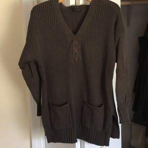 Tribal brown sweater XL